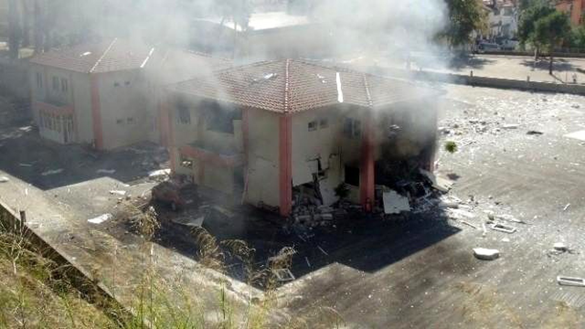 Manavgat\'ta Okul Binasında Patlama: 1 Yaralı