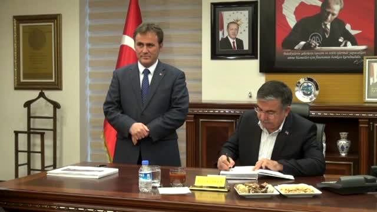 Milli Savunma Bakanı Yılmaz Gümüşhane\'de