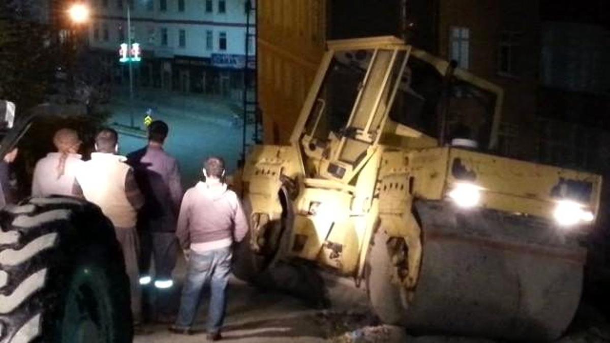 Silindir Aracının Yan Yatması Korkuya Neden Oldu