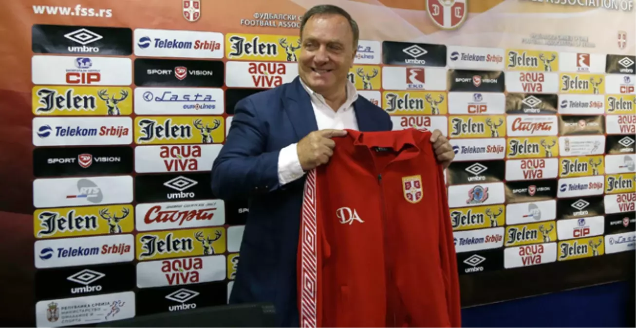 Sırbistan\'da Advocaat Dönemi Kısa Sürdü