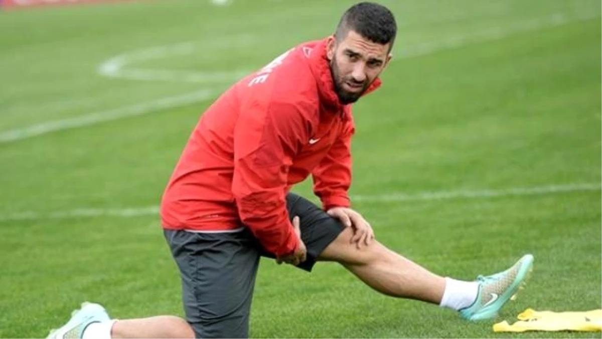 Arda Turan: Adam Olsunlar, İsimlerini Haberin Altına Yazsınlar