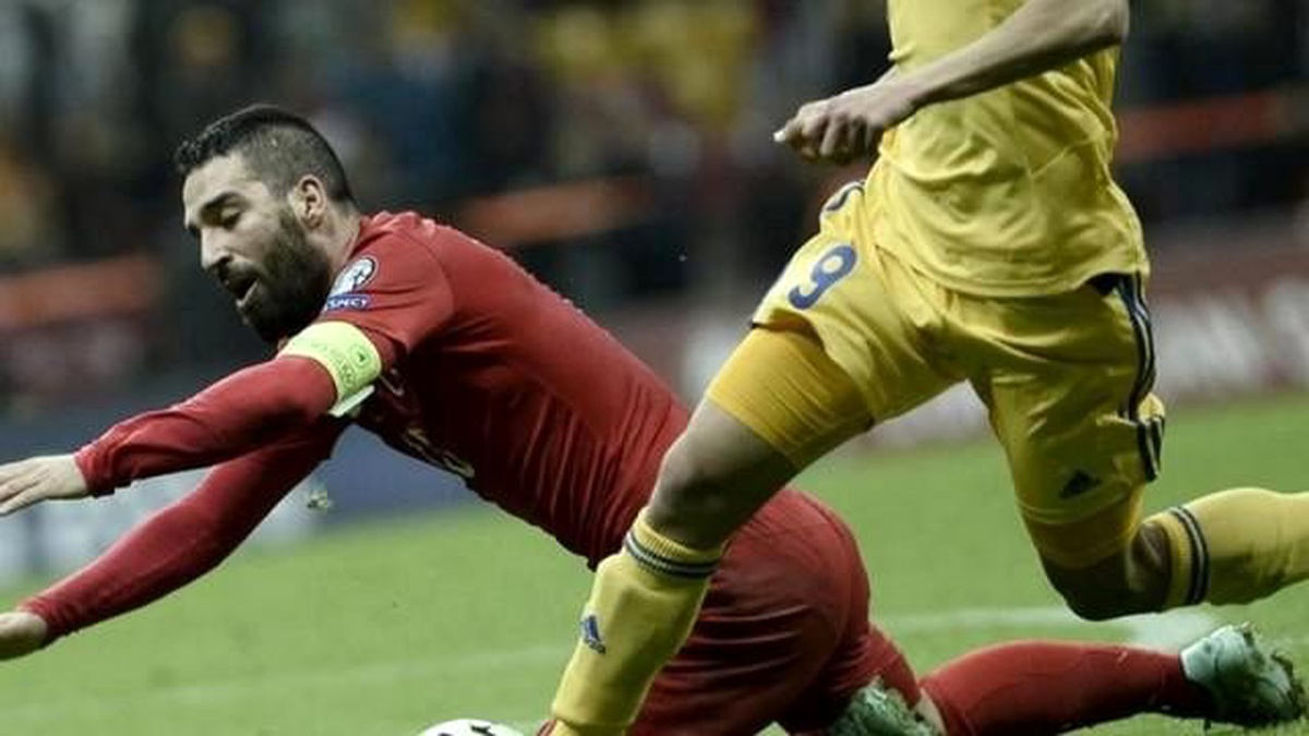 Arda Turan Hollanda Maçında Oynayamayacak!