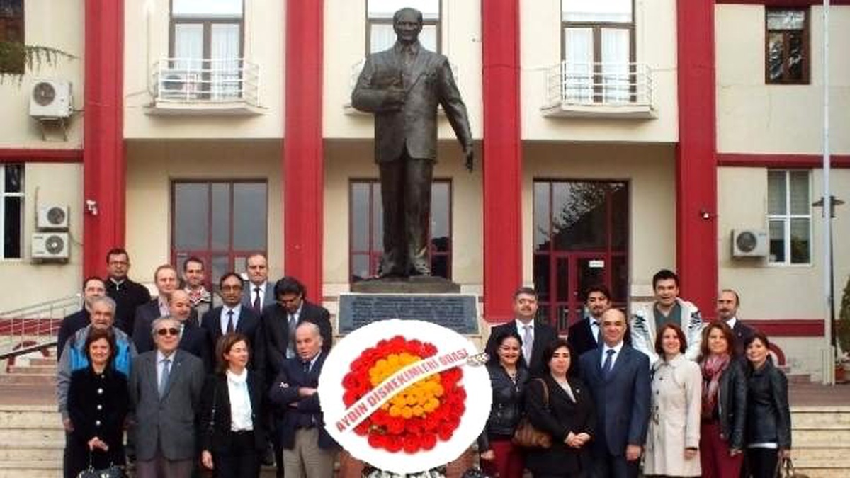 Aydın\'da Diş Hekimliği Haftası Kutlamaları