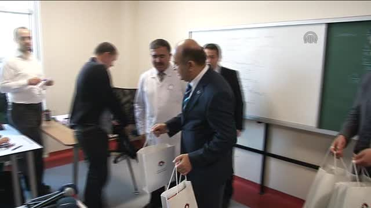 Bakan Işık\'tan Öğrencilere Matematik Dersi (2)