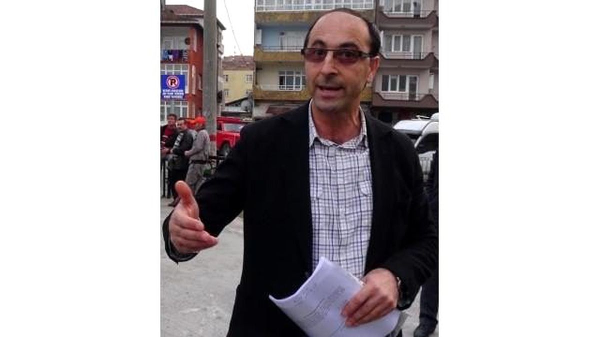 Belediye Önünde Tek Kişilik Eylem