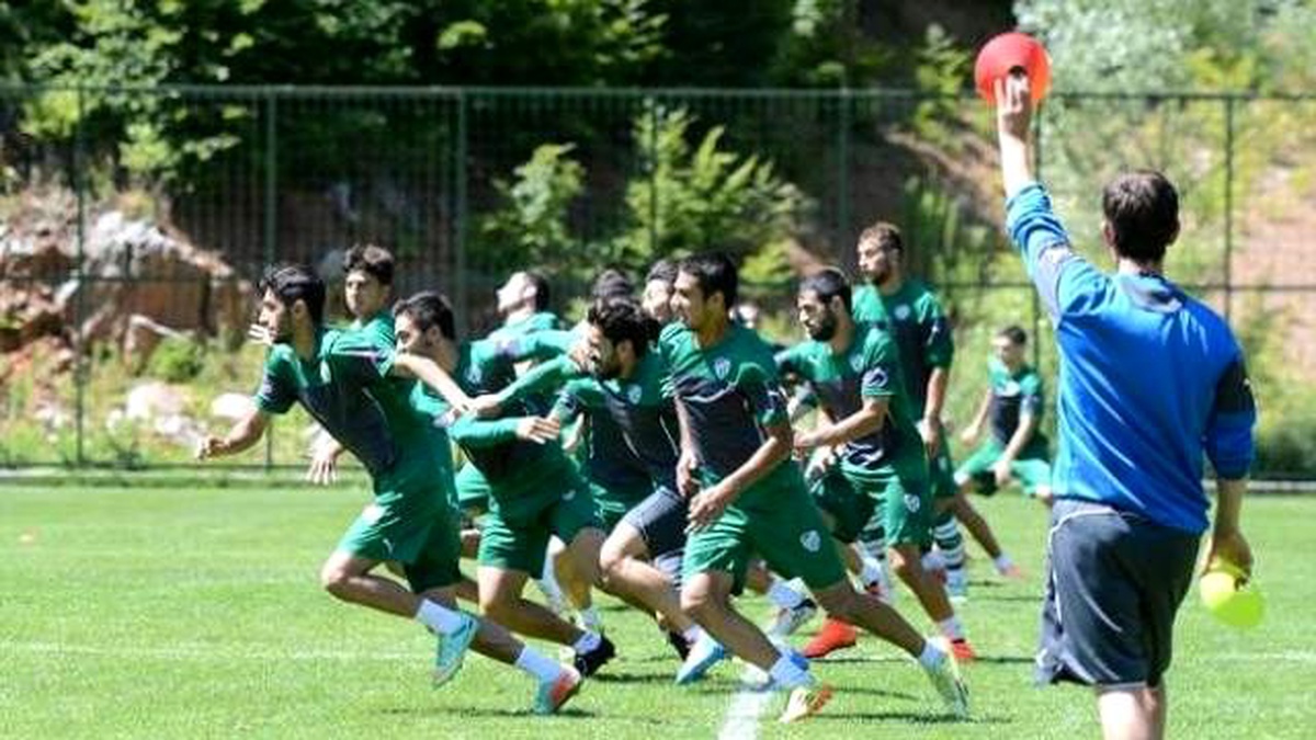 Bursaspor\'un Kapısı Antrenmana Açıldı