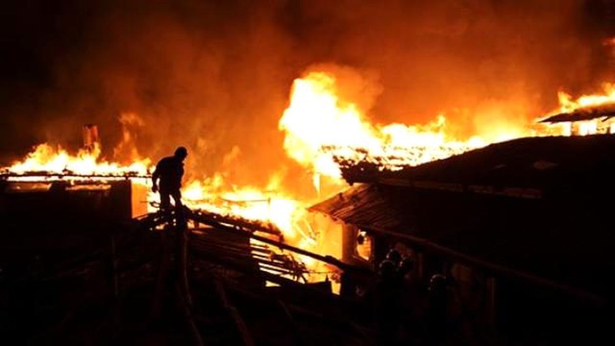 Çin\'de Gıda Fabrikasında Yangın: 18 Ölü