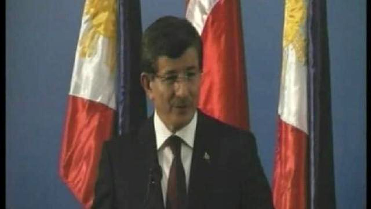 Davutoğlu: Felsefemiz Çok Boyutlu Dış Politika