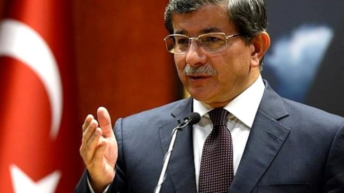 Davutoğlu, Filipinler Devlet Başkanı Aquino ile Basın Toplantısı Düzenledi