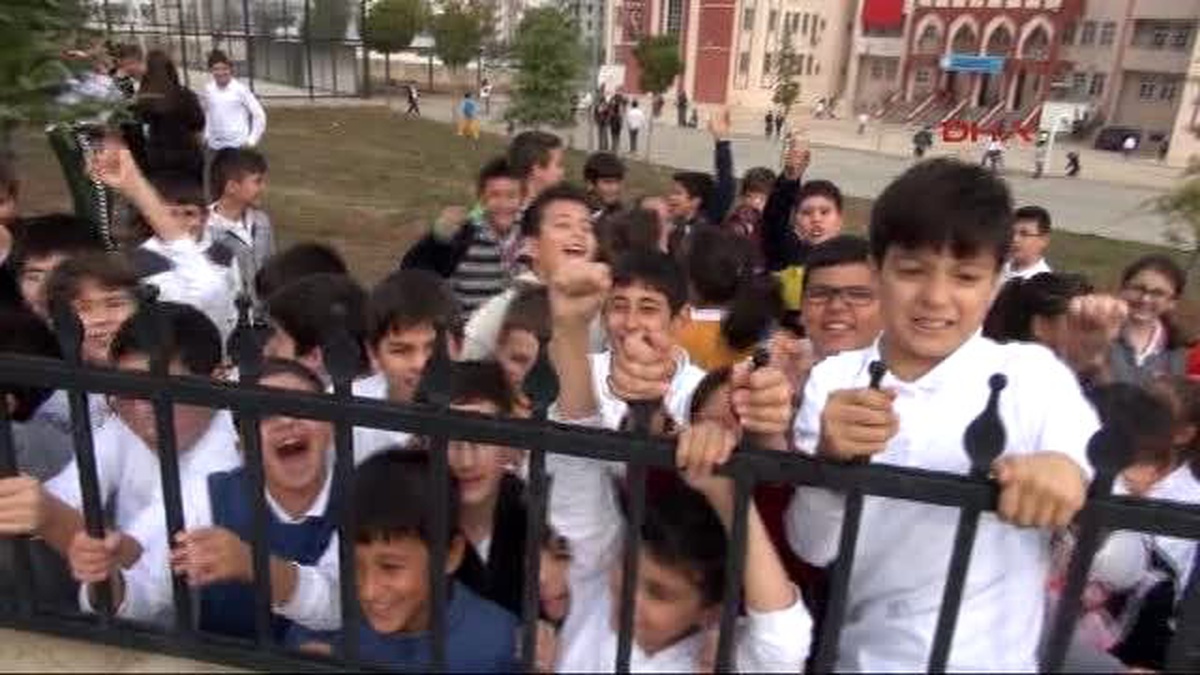 Denizli Okul Karşısına Baz İstasyonuna Tepki