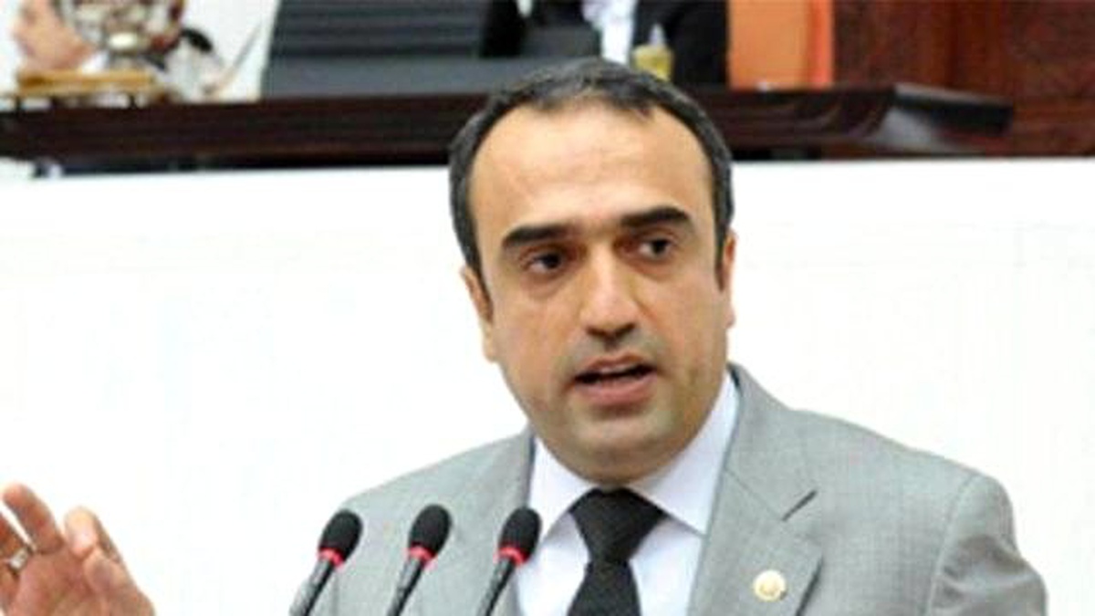 İçten AK Parti Kayapınar İlçe Kongresi\'nde Konuştu