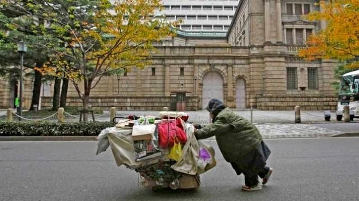 Japonya\'da Ekonomik Kriz Çanları Çalıyor
