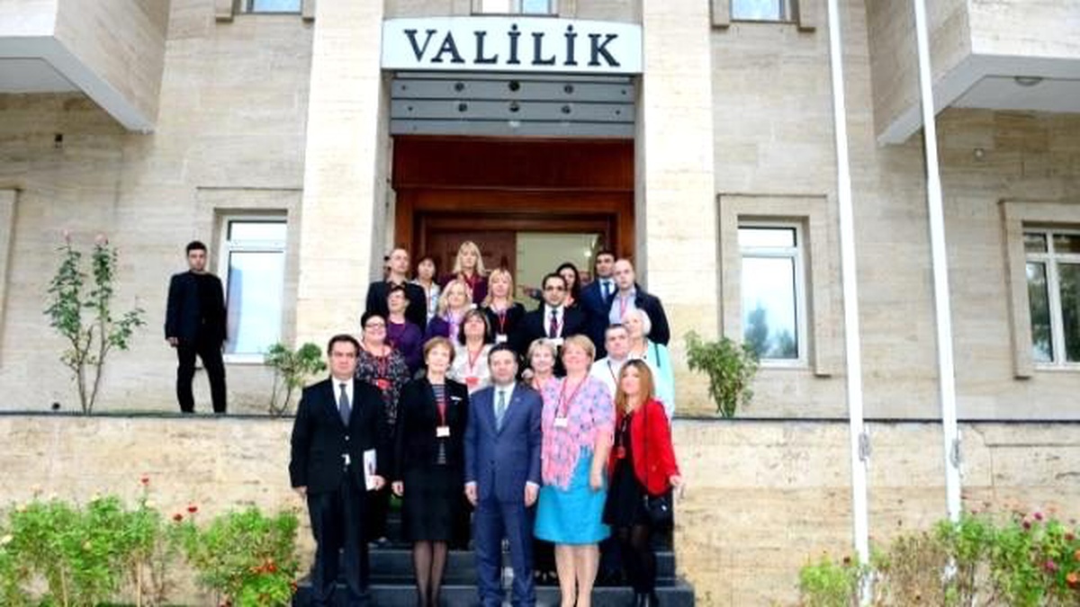 Jelgava Eğitim Sorumlusu Auza\'dan Vali Aksoy\'a Ziyaret