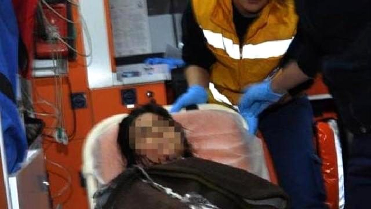 Kaçırdıkları 17 Yaşındaki Kıza Tecavüz Edip, Bıçakladılar