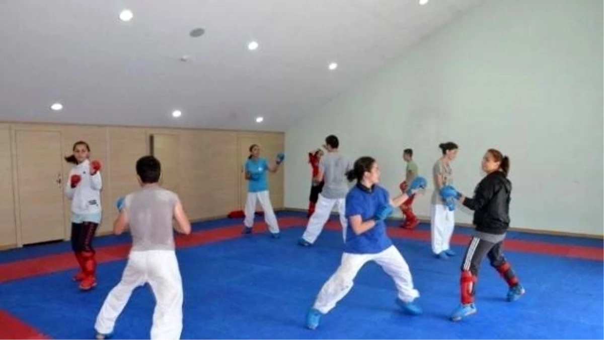 Karate Şampiyonasına Düzce\'den 23 Sporcu Gidiyor