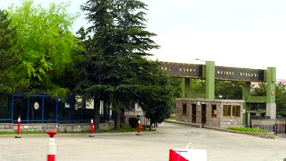 Kışla\'da Canlı Bomba Alarmı