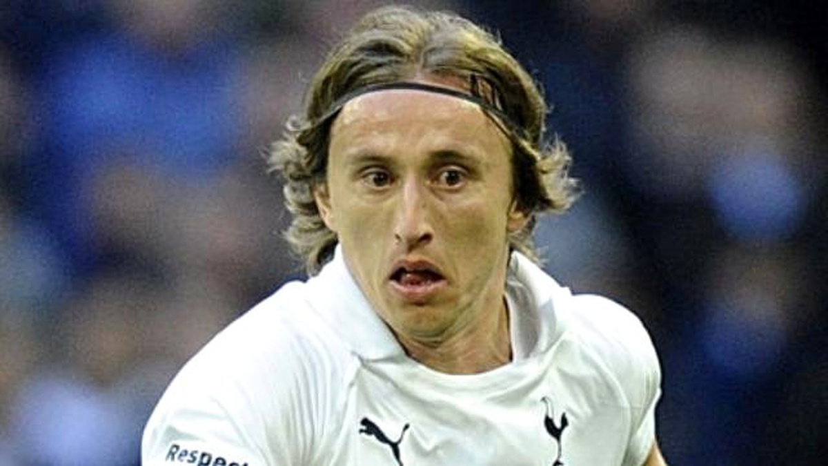 Modric Üç ya da Beş Hafta Sahalardan Uzak Kalacak