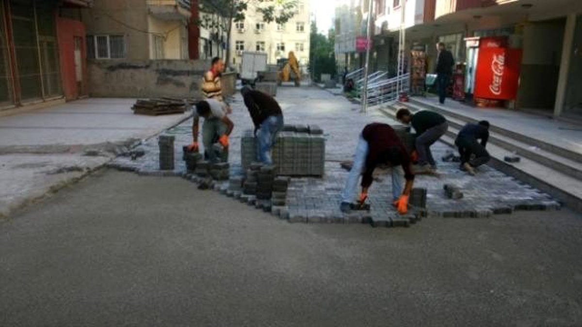 Siirt\'te Yol Bakım ve Onarım Çalışmaları