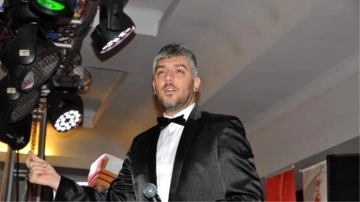 Türkan Sultan, "Harem Sultan\'ını Seçiyor" Adlı Güzellik Yarışmasında Jüri Başkanlığı Yaptı