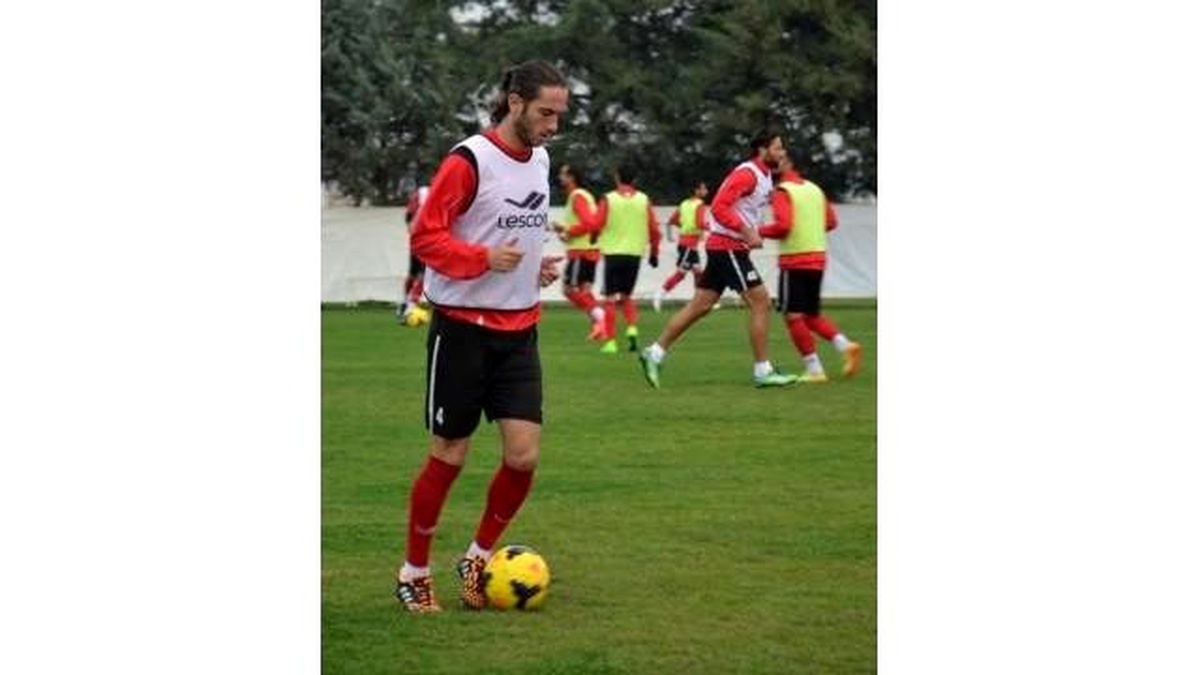 Balıkesirspor\'da Başkan Aktürk Kulak Çekti