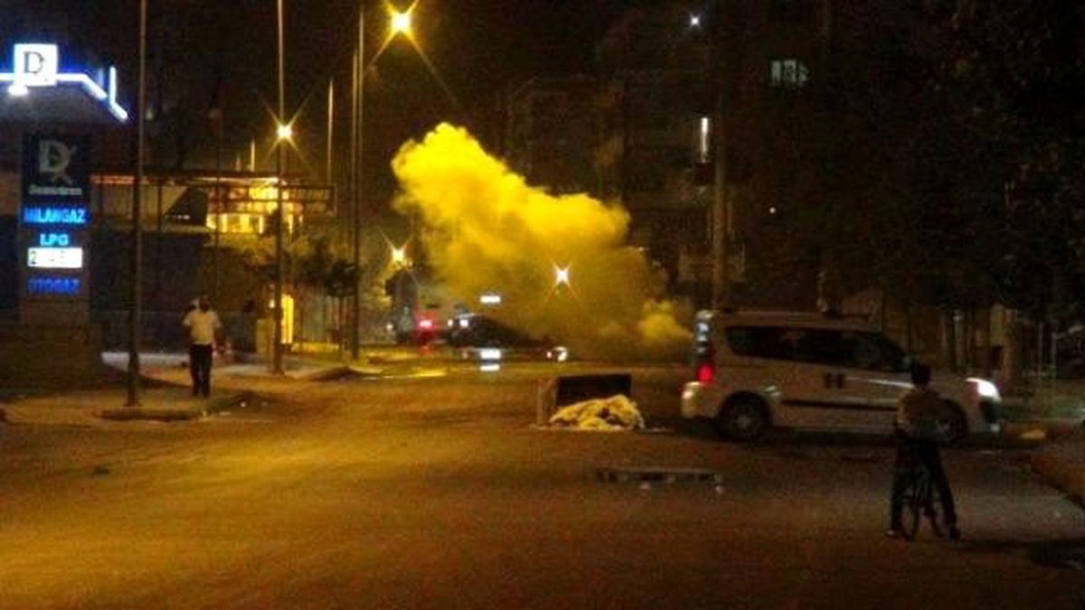 Batman\'da İzinsiz Gösteriye Polis Müdahalesi