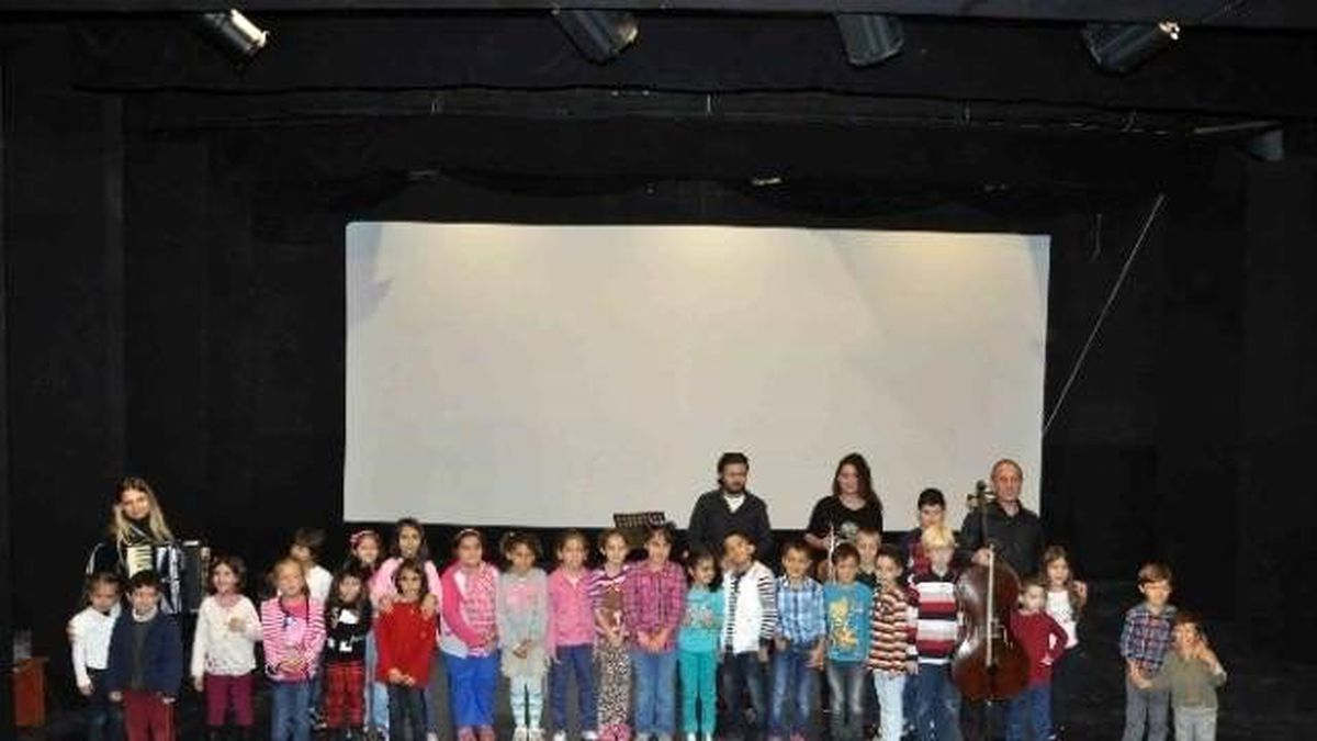 Belediyeden Çocuklar İçin Müzik Dinletisi