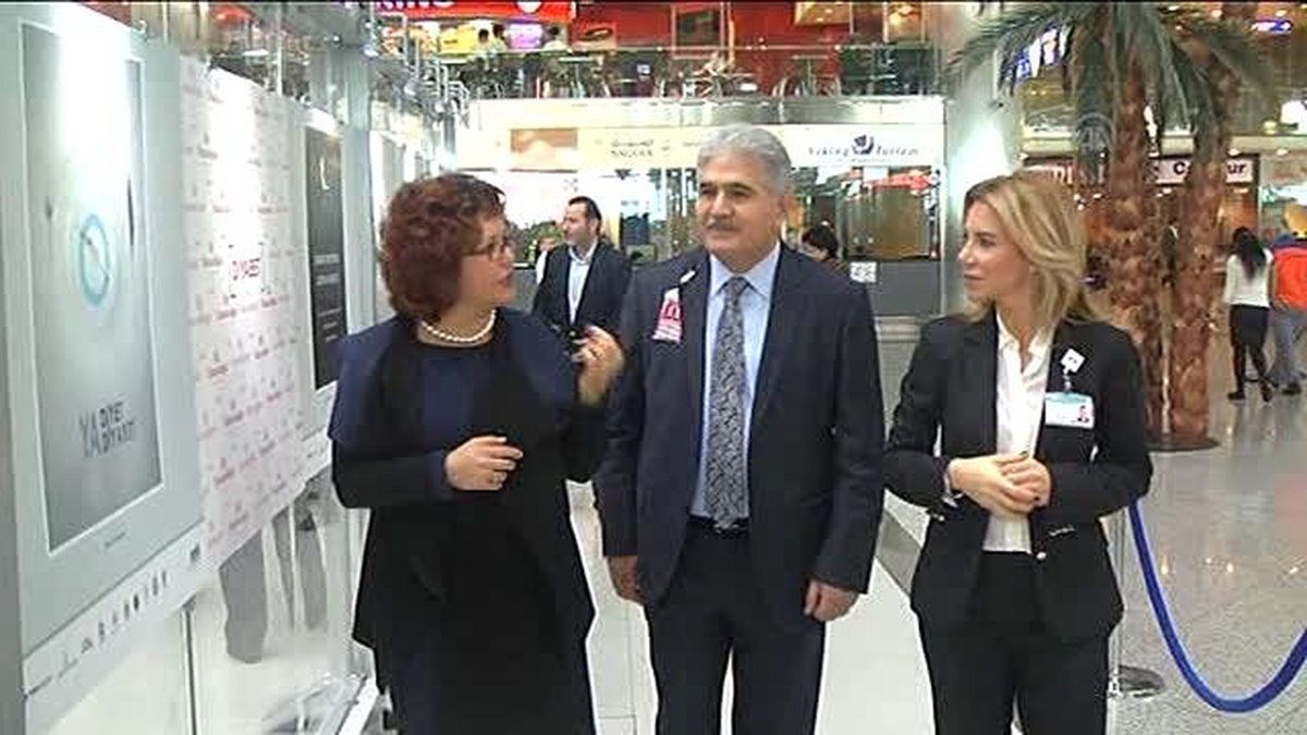 Biz Yanınızdayız" Sergisi Atatürk Havalimanı\'nda Açıldı