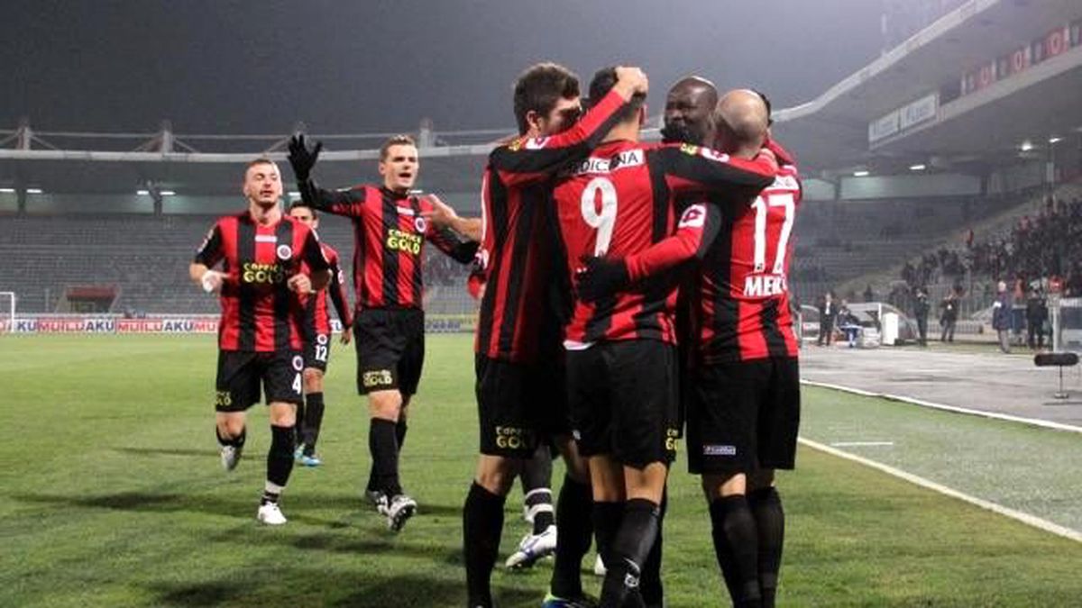 Efsane" Futbolcular, Eskişehirspor\'un Konumundan Mutsuz