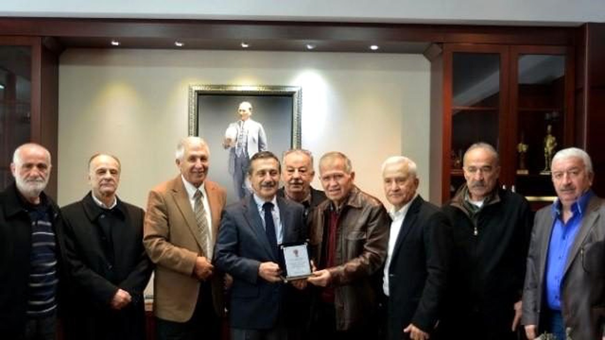 Efsanelerin İlk Ziyareti Başkan Ataç\'a