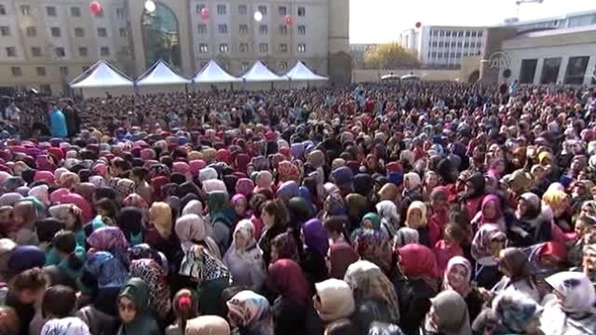 Erdoğan: "Gençler, Özgüvenli Olacaksınız"