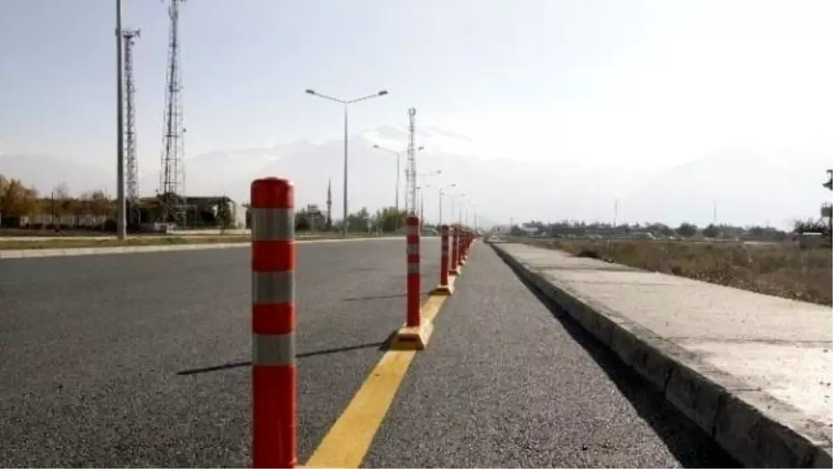 Erzincan Belediyesi Kent Geneline Bisiklet Yolu Kazandırıyor