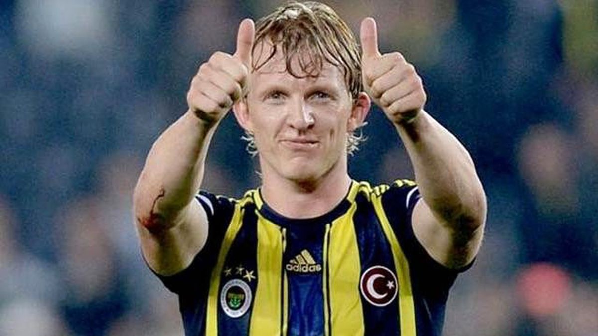 Fenerbahçeli Dirk Kuyt\'a Ödül