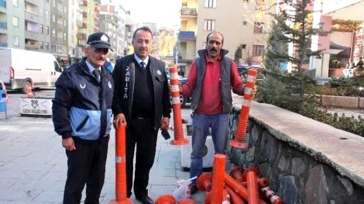 Hakkari\'deki Refüj Dubaları Kaldırıldı