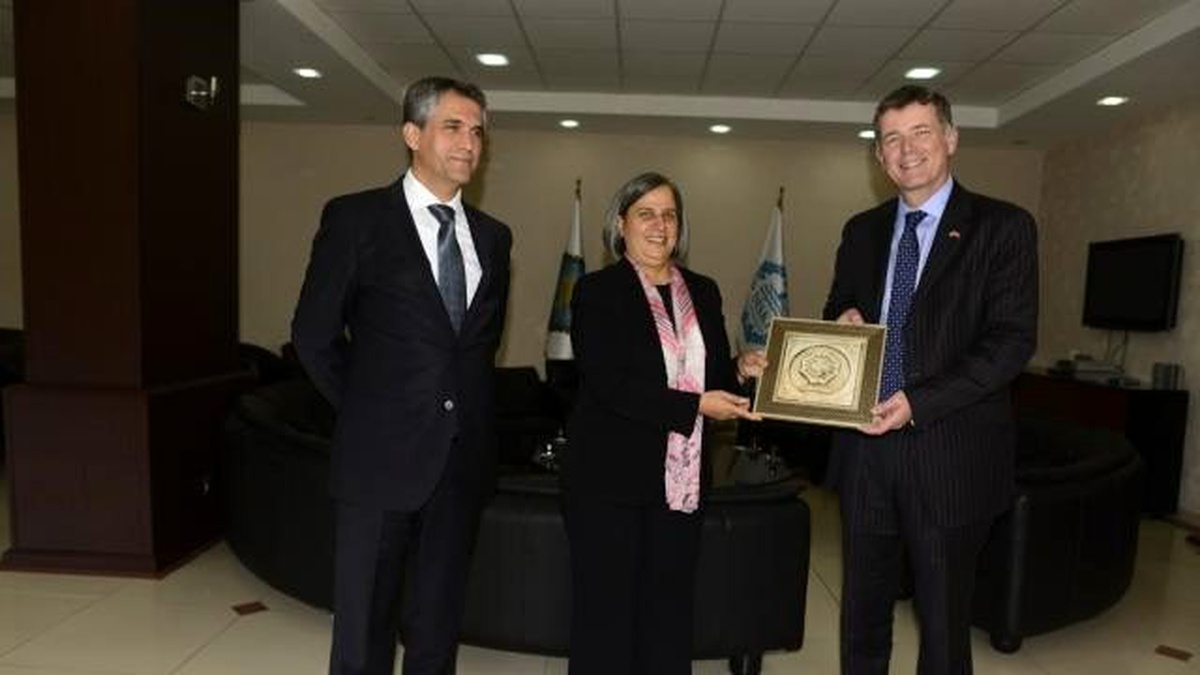 İngiltere Büyükelçisi\'nden Büyükşehir\'e Ziyaret 