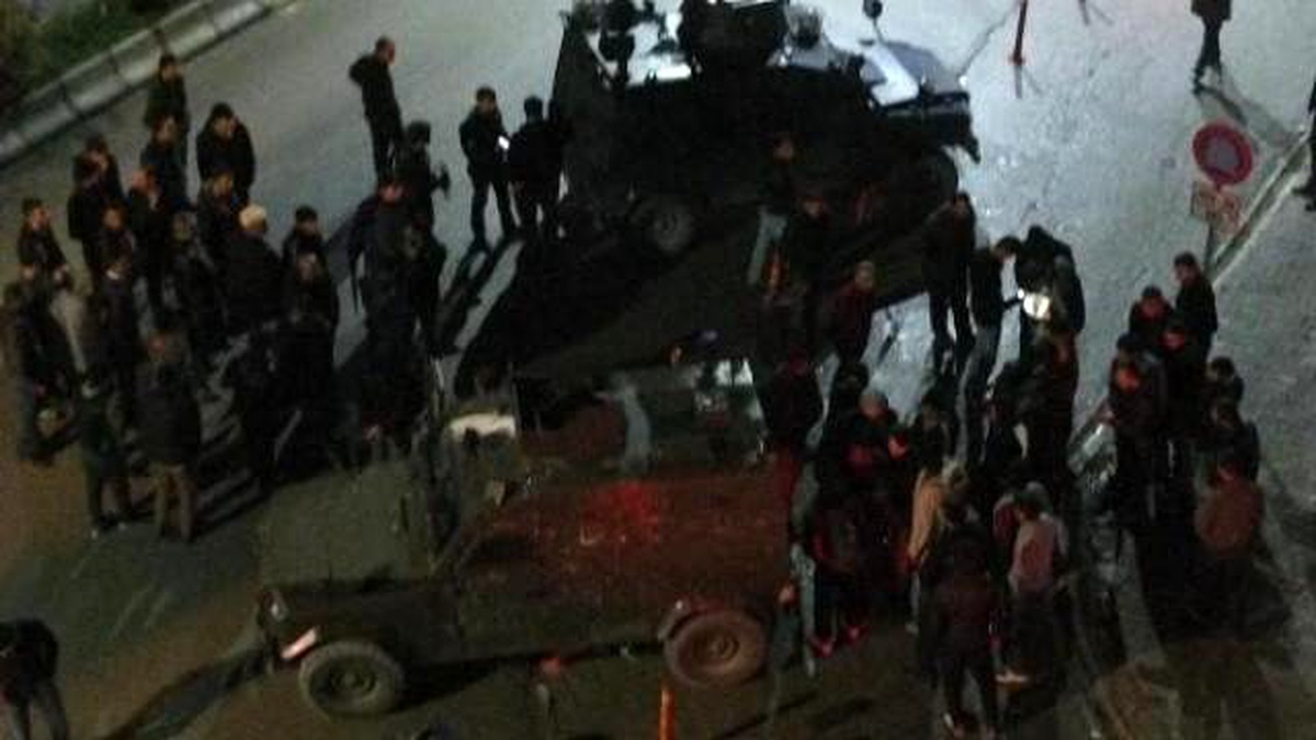 Işid\'li Şüphesiyle Tartaklanan Afganıstan Uyruklu 12 Kışiyi Polisler Kurtardı