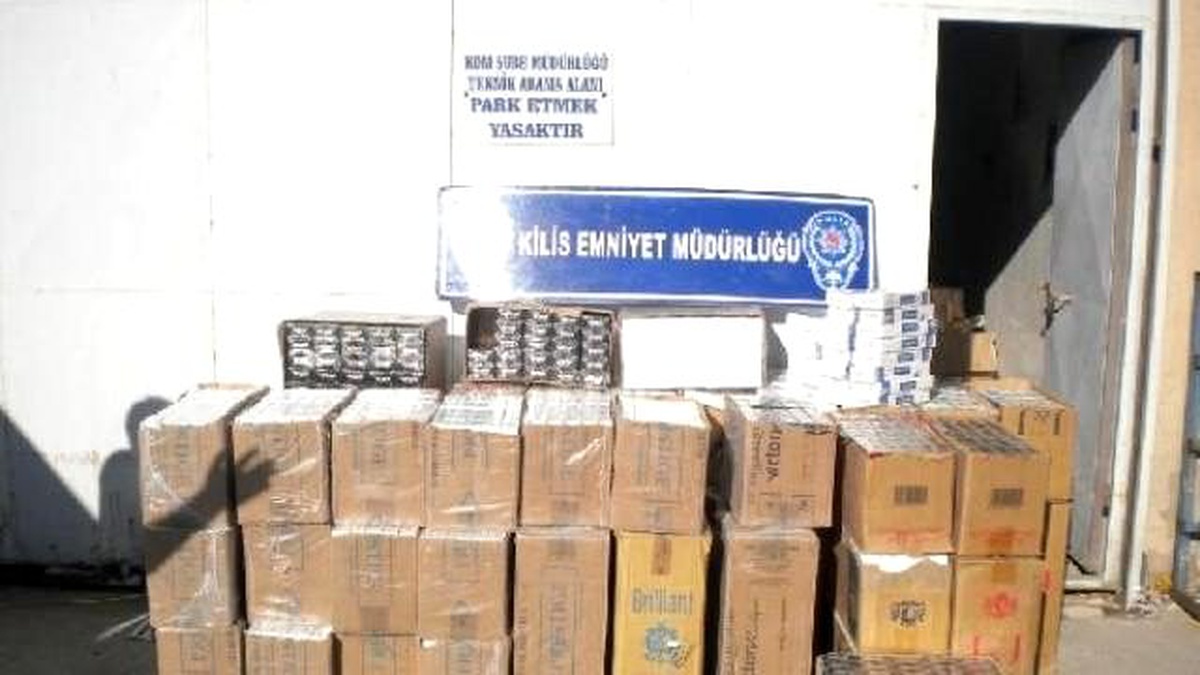 Kilis\'te Kaçak Sigaraya 4 Gözaltı