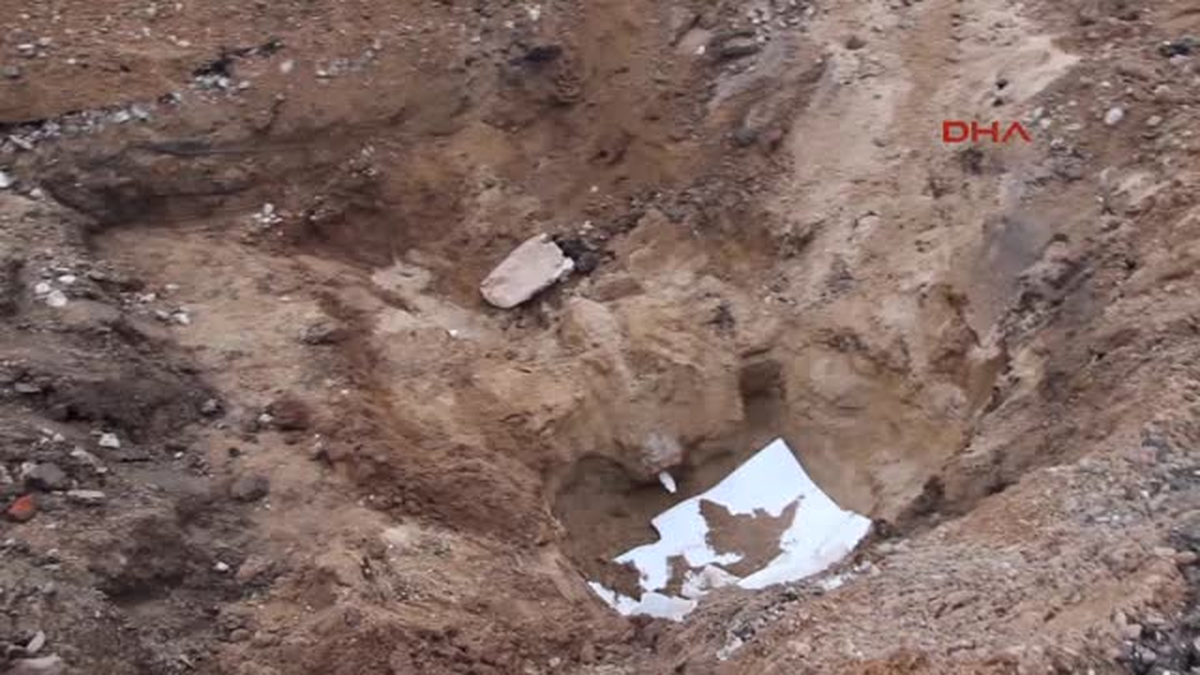 Köln\'de Okul Yakınında Bulunan Bomba Polisi Alarma Geçirdi