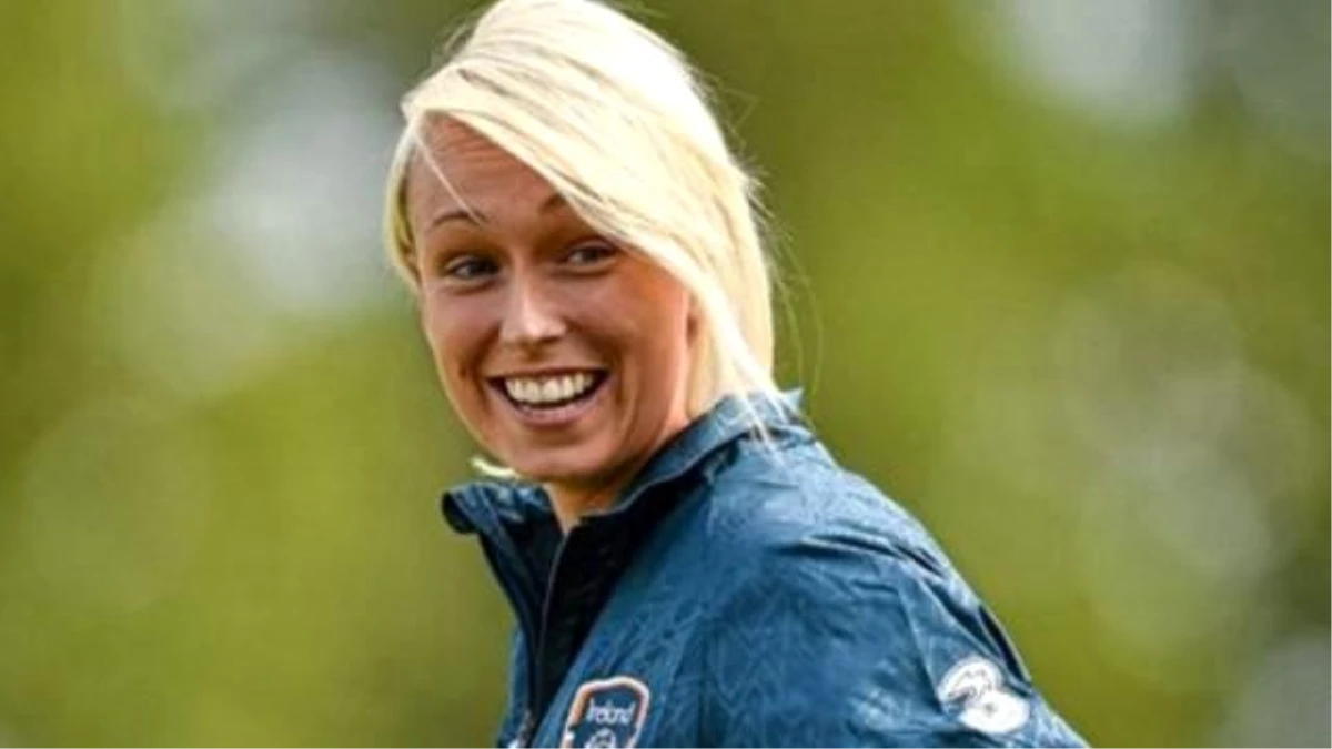 Stephanie Roche: Ronaldo Benden Daha Bakımlı