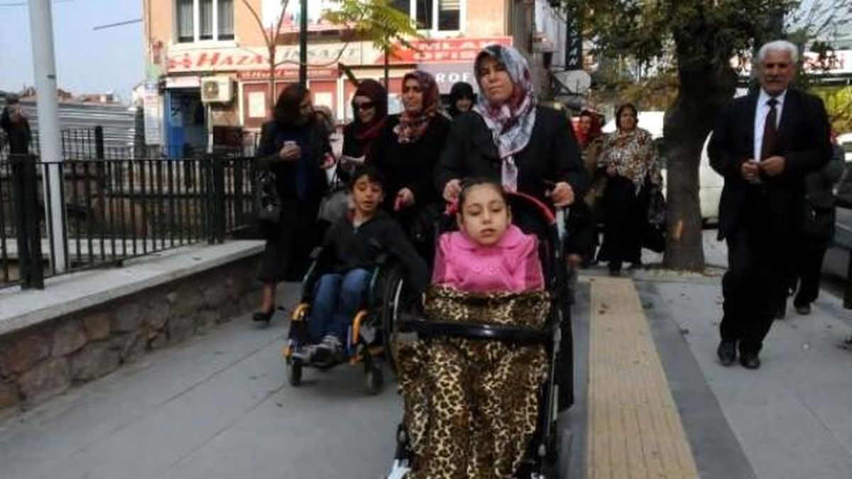 Tokat\'ta Protokol Engelliler ile Yürüdü