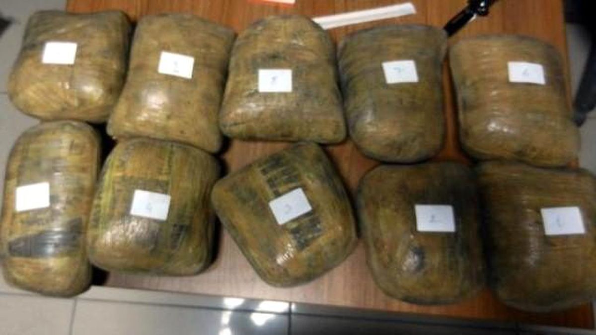 Van\'da 27 Kilo Eroin ve 10 Kilo Esrar Ele Geçirildi