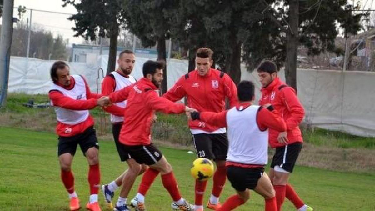Balıkesirspor\'un Dipten Kurtulma Maçı
