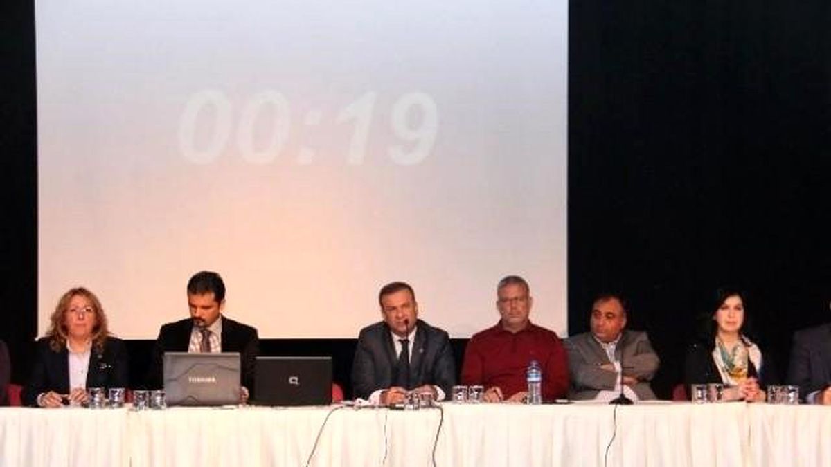 Başak: "Chp\'den Başka Partilere Gidenler İhanet İçinde"