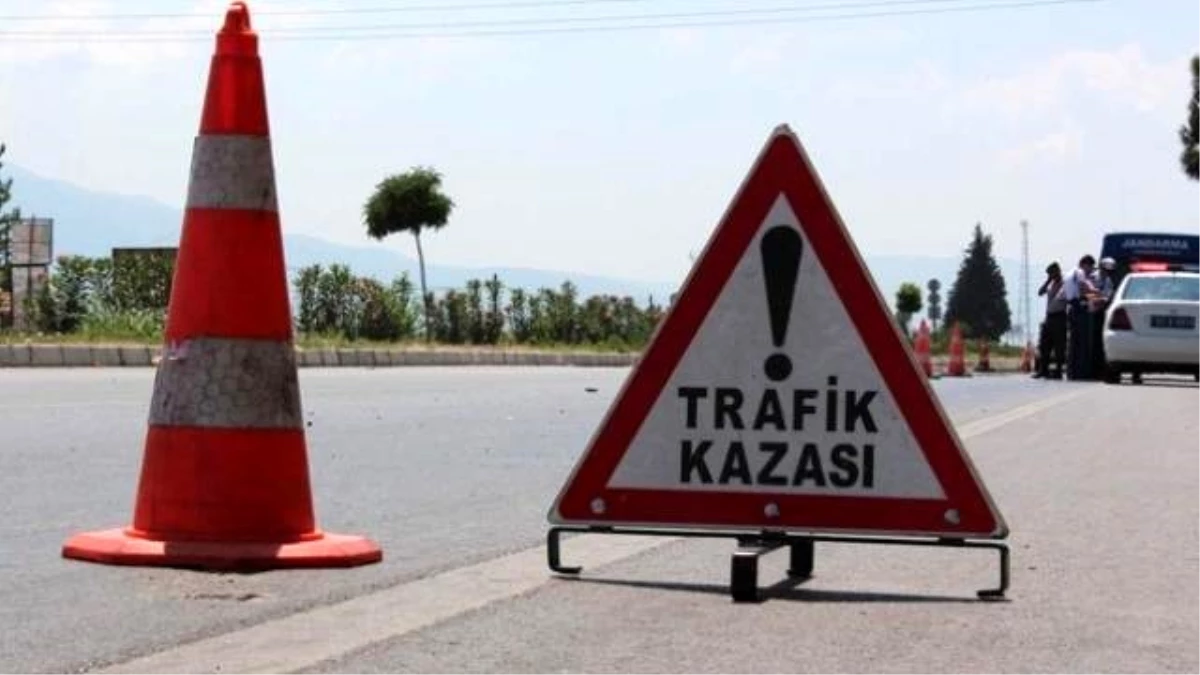 Bursa\'da Trafik Kazası: 2 Yaralı