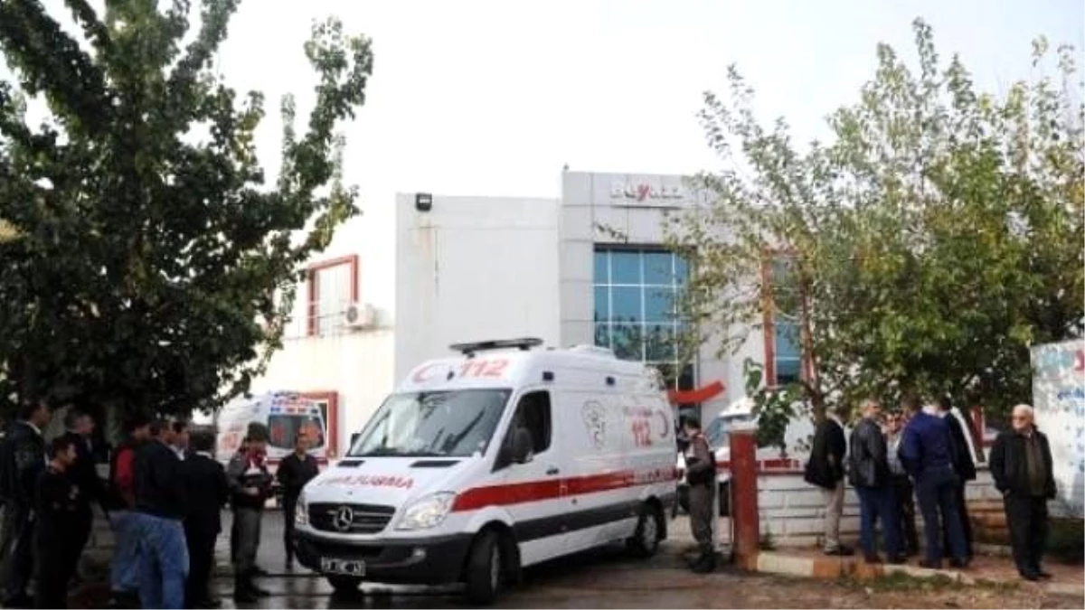 Antalya\'da Patlama: 2 Ölü, 17 Yaralı