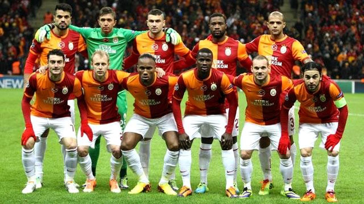 Galatasaray\'a, UEFA Şampiyonlar Ligi D Grubu\'nda Deplasmanda Oynadığı Borussia Dortmund Maçında...