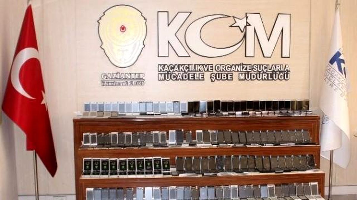 Kaçak Cep Telefonu Operasyonu