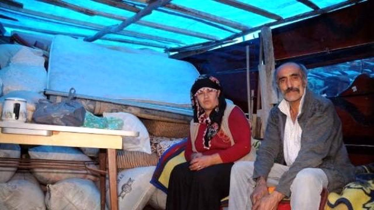 Kirayı Ödeyemeyen Aile Çocukları Yurda Verip Çadıra Sığındı