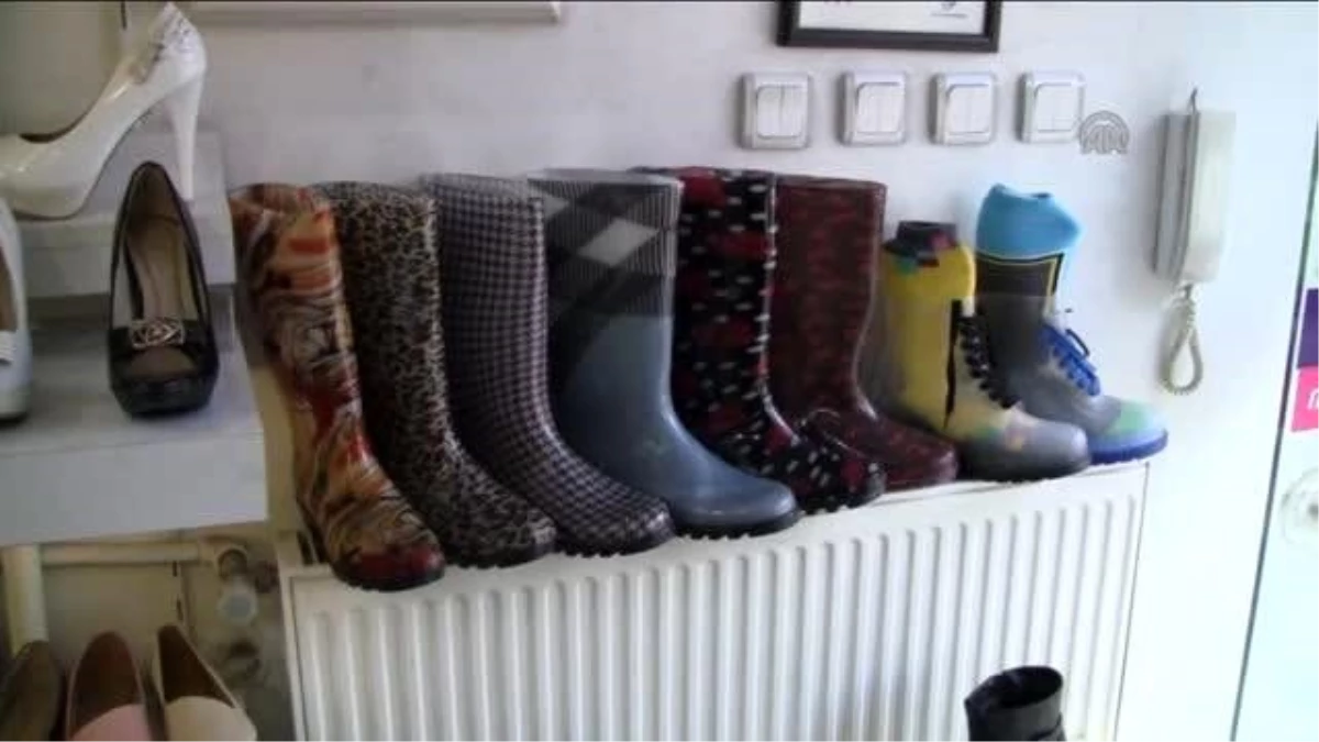 Kış Mevsiminde Kadın Ayakları "Lağımcı Çizmeleri" ile Renklenecek
