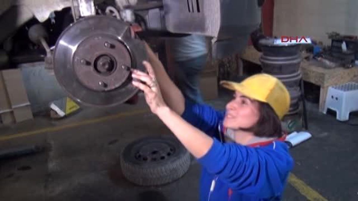 Sinop Kadın Oto Tamircisi