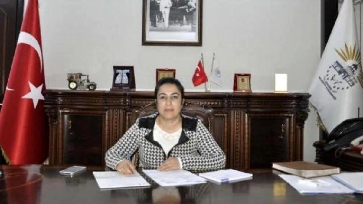 Siverek\'te Belediye Başkanlığı Koltuğuna İlk Kez Bir Kadın Oturdu